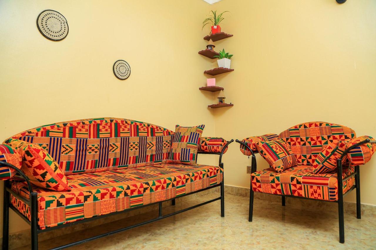 Palm Star Motel Fort Portal ภายนอก รูปภาพ