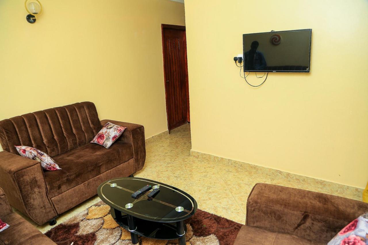 Palm Star Motel Fort Portal ภายนอก รูปภาพ