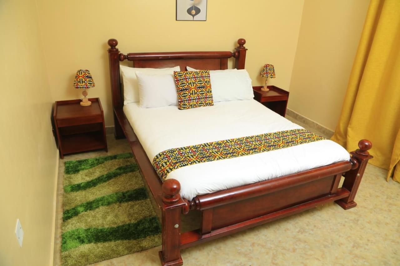 Palm Star Motel Fort Portal ภายนอก รูปภาพ