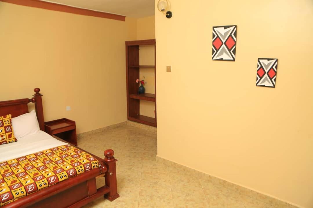 Palm Star Motel Fort Portal ภายนอก รูปภาพ