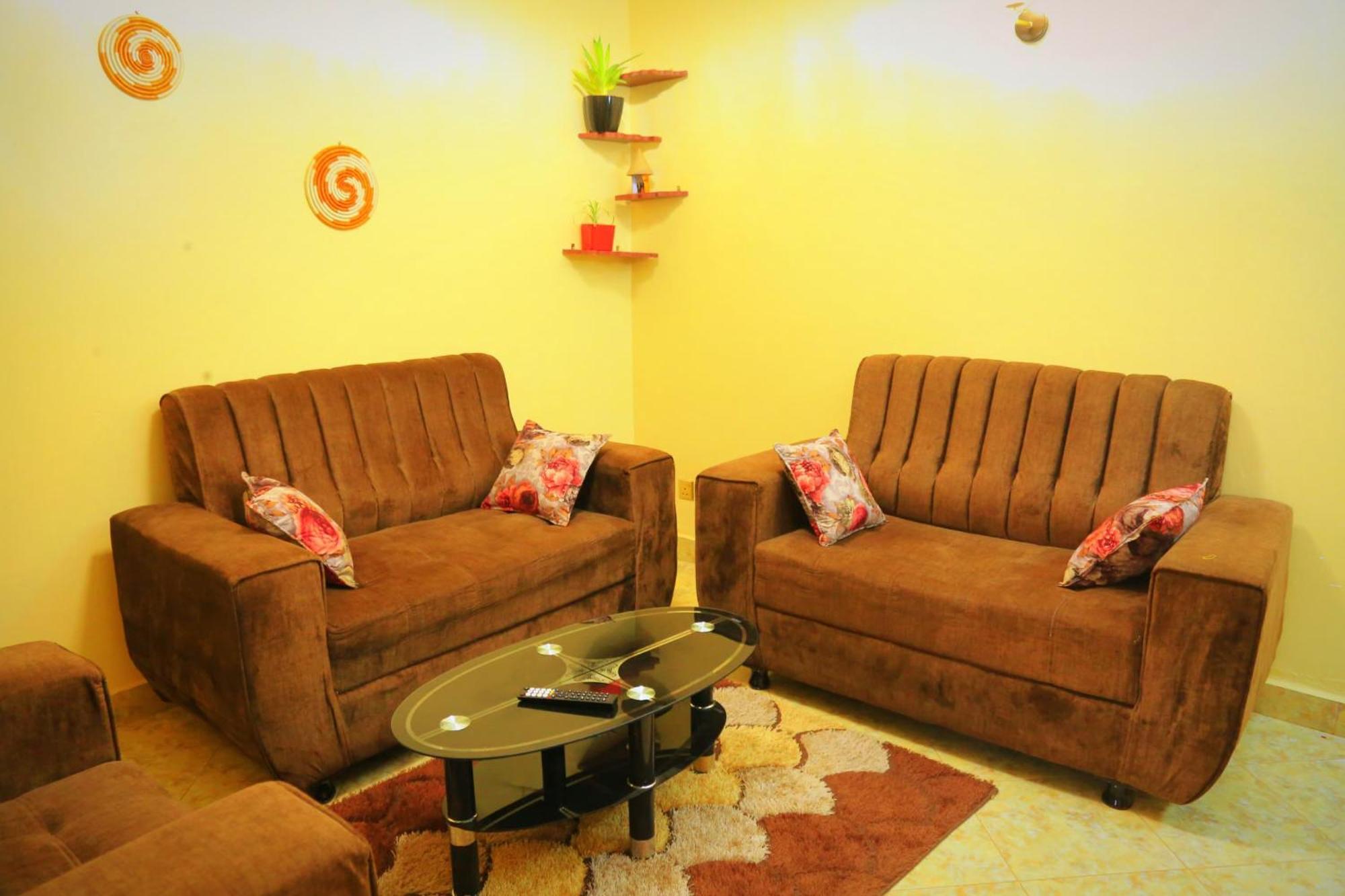 Palm Star Motel Fort Portal ภายนอก รูปภาพ